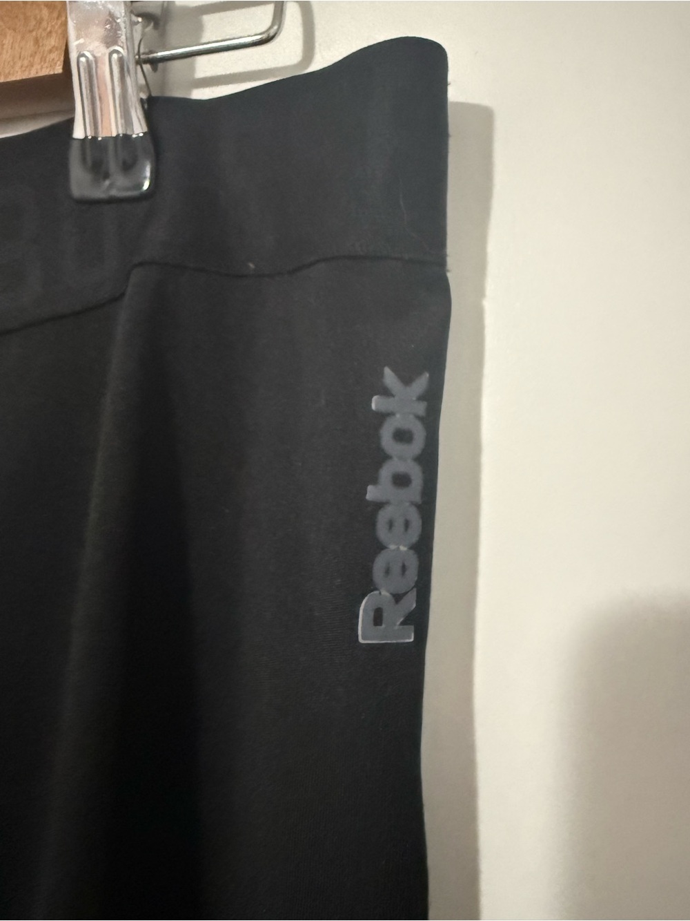 105. Reebok Black Women's Pants Medium - Picture 3 of 8